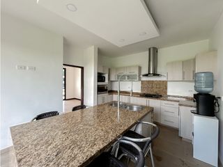 Foto 3 de Casa campestre remodelada en Pance