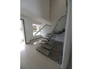 Foto 12 de CASA CONDOMINIO BATIK PANCE CALI
