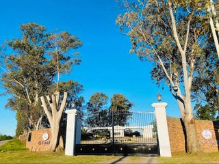 Foto 1 de Terreno en venta - 1.400Mts2 - Presidente Perón