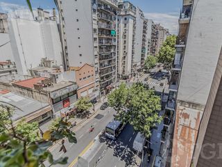 Foto 9 de Semipiso en venta en Recoleta, 3 Dormitorios con Dependencia y Balcon corrido al frente