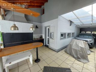 Foto 8 de Casa 5 ambientes en Quilmes -Apto credito