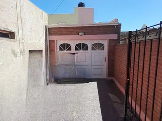 Foto 1 de Casa en alquiler de 2 dormitorios c/ cochera en Rafaela