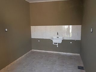 Foto 11 de Casa en alquiler de 2 dormitorios c/ cochera en Rafaela