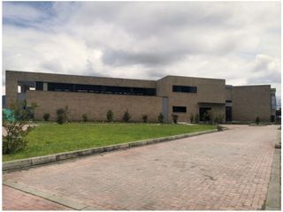 Foto 35 de VENTA DE BELLA CASA EN EL CLUB SAN JACINTO, 1060 M2 POR $3.200'000.000