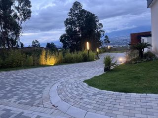 Foto 6 de Casa de 3 habitaciones con vista y jardín de 241m2