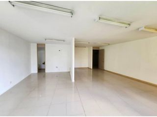 Foto 2 de OFICINA EN ARRIENDO SECTOR CASTROPOL - POBLADO