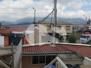 Foto 14 de DEPARTAMENTO DÚPLEX EN VENTA SECTOR LOS CEREZOS, CUENCA