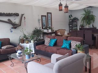 Foto 14 de CASA EN VENTA SECTOR CHALLUABAMBA, CUENCA