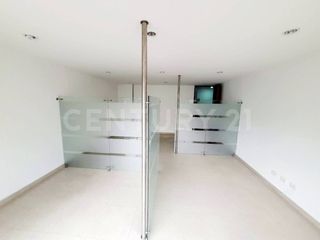 Foto 1 de Se vende Oficina en Puente Largo Bogotá