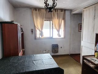 Foto 9 de DEPARTAMENTO EN VENTA EN CALLE URQUIZA 1264  (A RECICLAR )