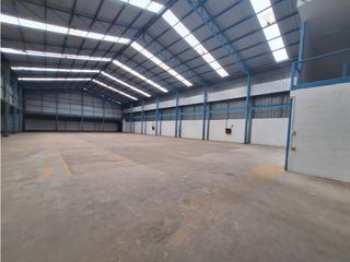 Foto 2 de Llano Grande, Galpón en Renta, 1526m2, 5 Ambientes