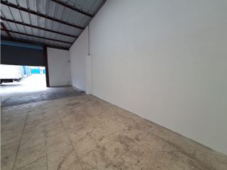 Foto 10 de Ponceano, Galpón en Renta, 270m2, 1 Ambiente