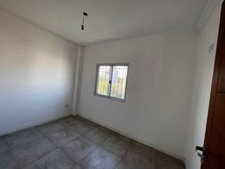 Foto 3 de Departamento Tipo Casa en alquiler en Remedios de Escalada Este