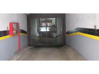 Foto 1 de VENTA DE COCHERA EN SARMIENTO AL 1300, EXCELENTE OPORTUNIDAD!!!!!!!