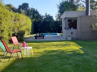 Foto 1 de Quinta en venta - 1 Ambiente 1 Baño - 588Mts2 - Manuel B. Gonnet