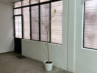 Foto 6 de Casa 4 ambientes reciclada en venta -  Quilmes Oeste