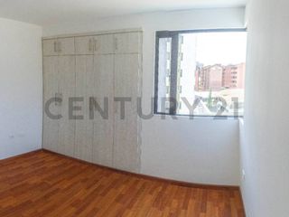 Foto 7 de En venta departamento con vista panorámica. El Batán