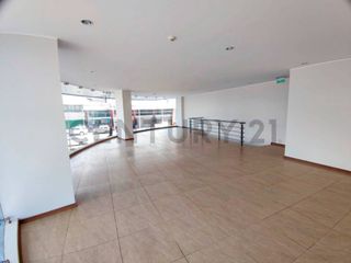 Foto 2 de VENTA LOCAL COMERCIAL SECTOR EL BOSQUE