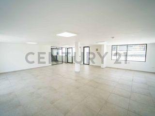 Foto 4 de En Renta Local Comercial / Oficina - Av. República
