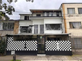 Foto 1 de Bonita casa en venta para empresa o vivienda