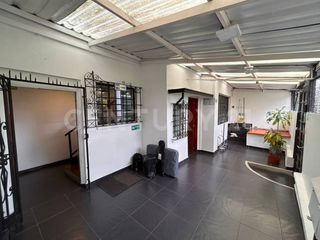 Foto 4 de Bonita casa en venta para empresa o vivienda
