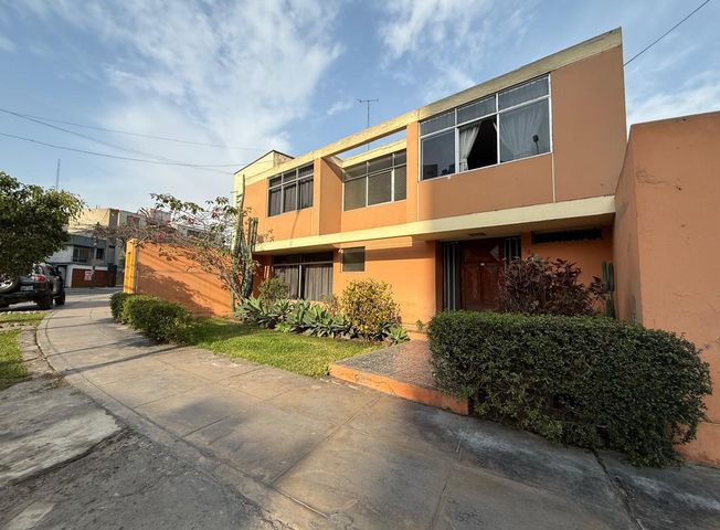 Casa en Venta en Santiago de Surco - Widok 5