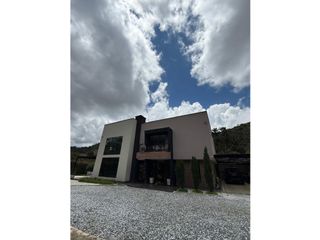Casa en Venta en Envigado