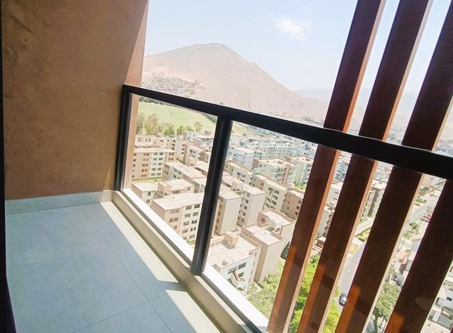 Departamento en Venta en Santiago de Surco - Więcej