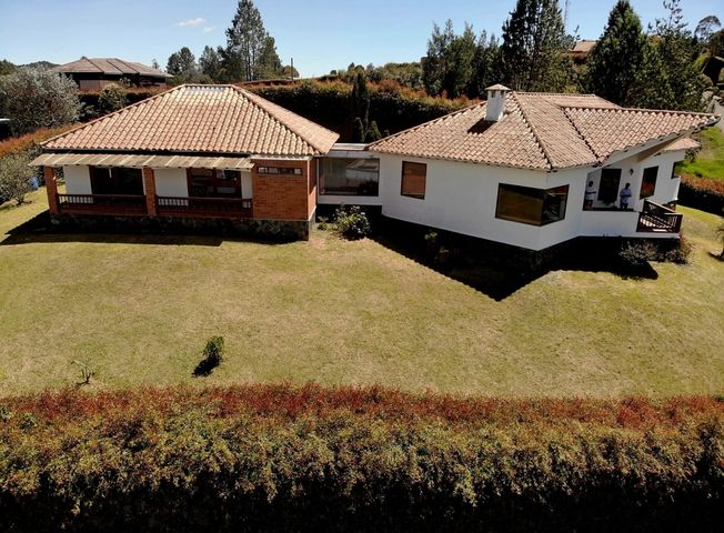 Casa en arriendo en Envigado