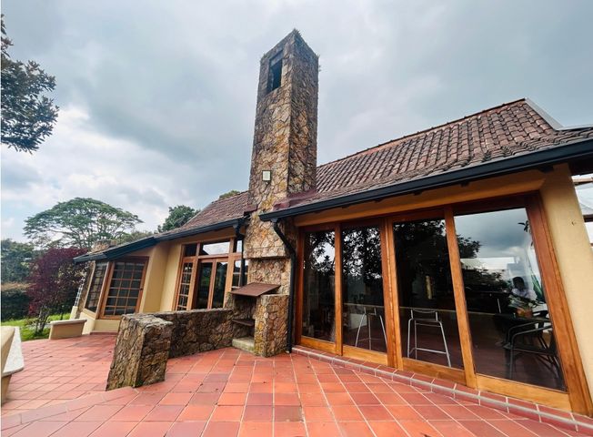 Casa en arriendo en Envigado
