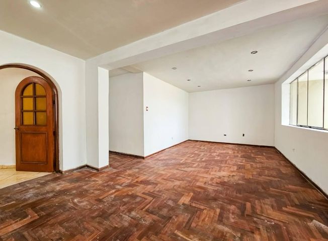 Departamento en Venta en Carmen de La Legua - Ansicht 5