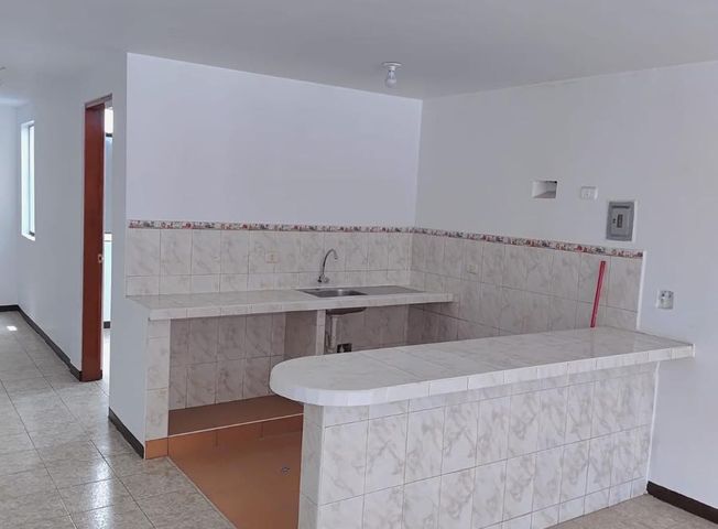 Departamento en Venta en San Martín de Porres - Więcej