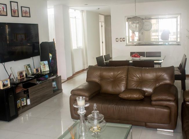 Departamento en Venta en Ate - Widok 6