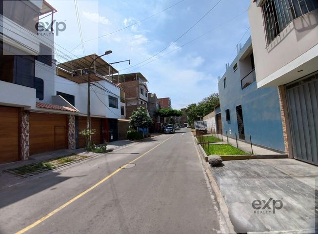 Casa en Venta en Ate – pohled 4