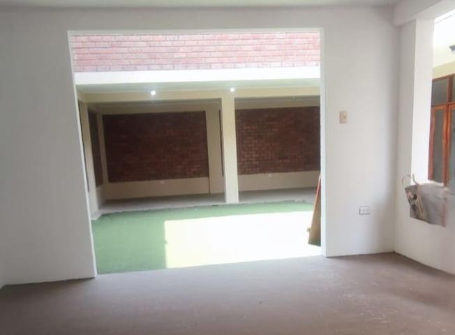 Casa en Venta en Lurigancho - Więcej