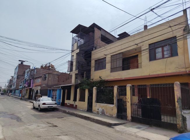 Casa en Venta en Comas – další