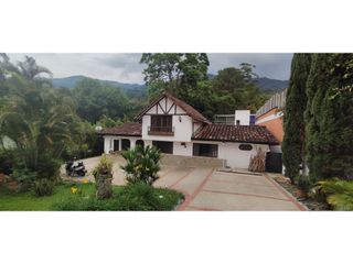 Casa en Venta en Envigado