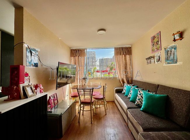 Departamento en Venta en Comas - Więcej
