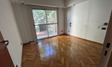 Apartamento en Venta en Flores