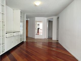 Apartamento en Venta en Monteserrin