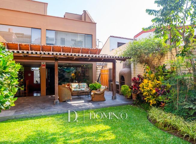 Butas, 356 m²