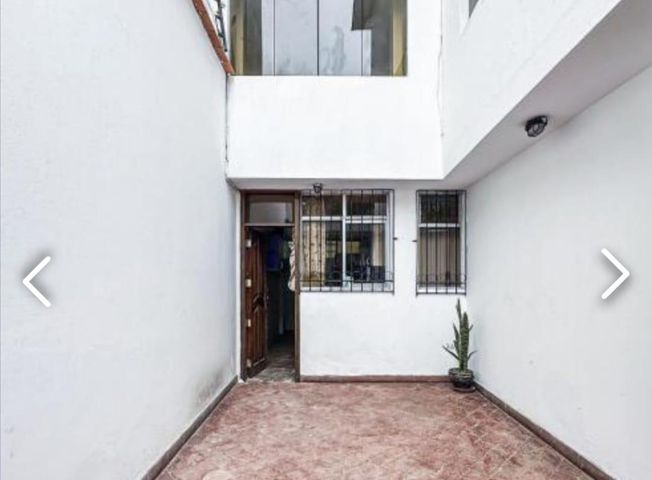 Casa en Venta en Santiago de Surco - Więcej