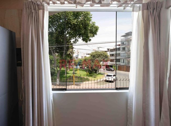 Departamento en Venta en Ate - Widok 4
