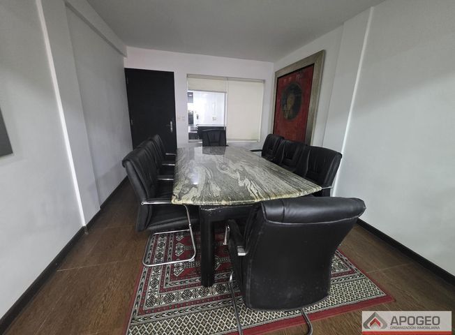Casa en Venta en Miraflores - Więcej