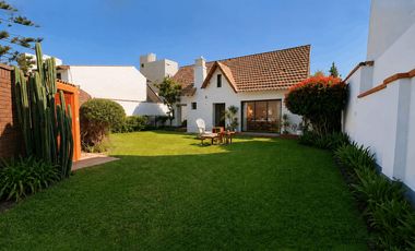 Casa en Venta en Country Club - Vista 2