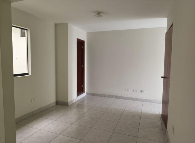 Casa en Venta en Villa María del Triunfo – další