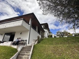 Casa en Venta en Monteserrin
