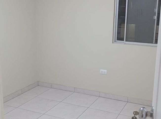 Departamento en Venta en Santiago de Surco - More