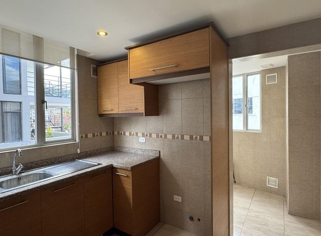 Apartamento en venta en El Condado - Więcej