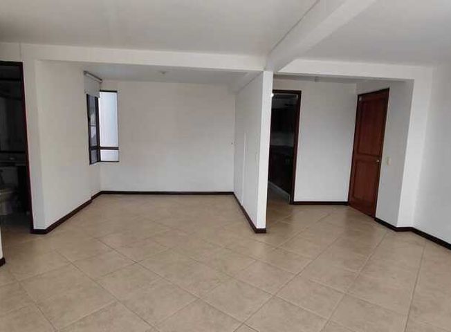 Apartamento en arriendo en Medellín en Los Bernal